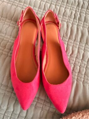 Old Navy Bright Pink Pointed Slingback Flats with Gold Buckles